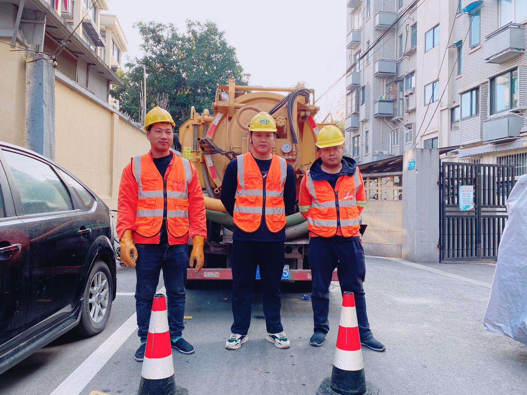 三牌楼南京某小区管道清淤检测施工